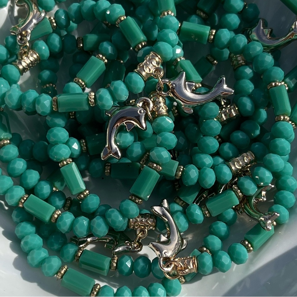Green Glass Beaded Bracelets With Dolphin Charm NWOT